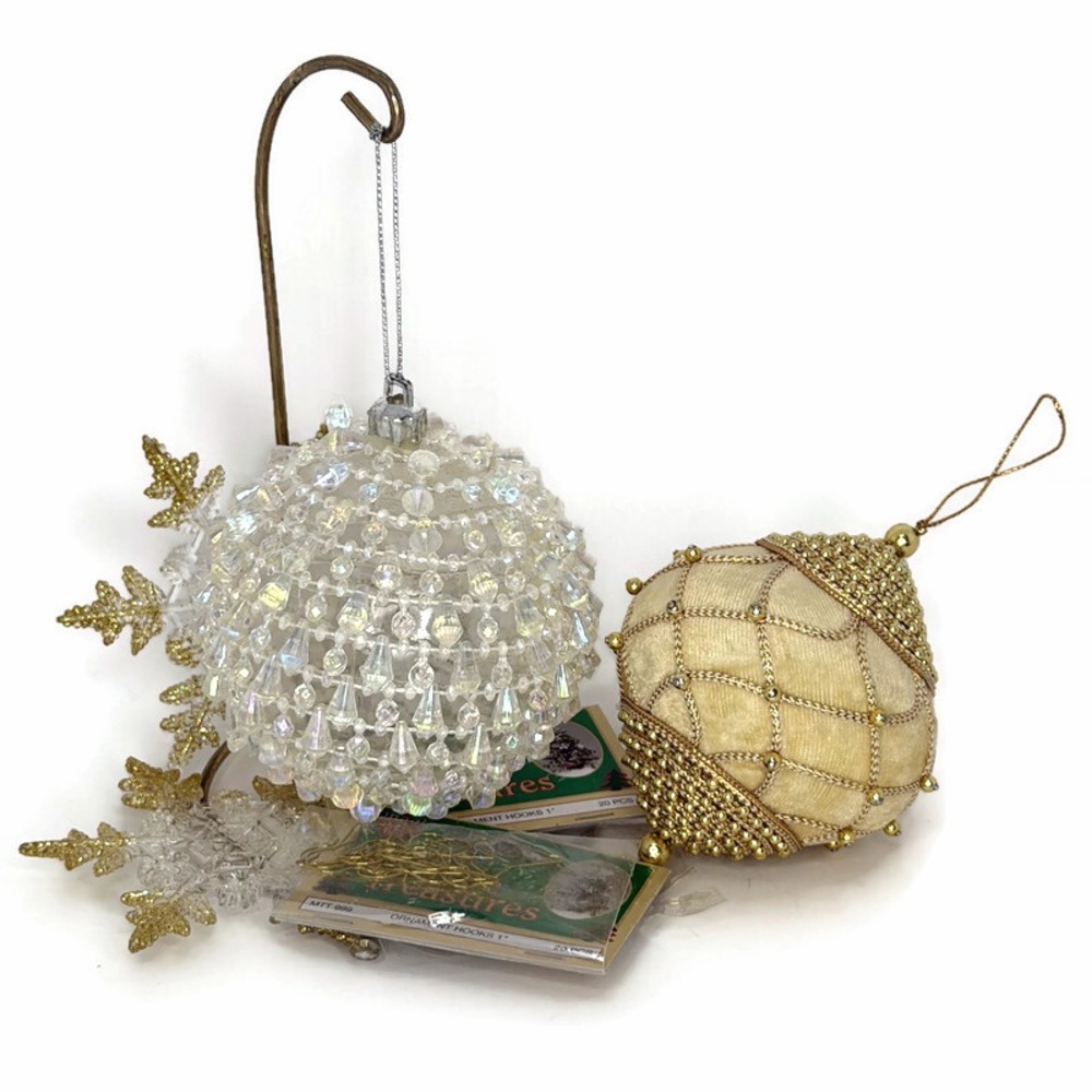 Elegant Holiday Ornaments Lot of 6 Pieces